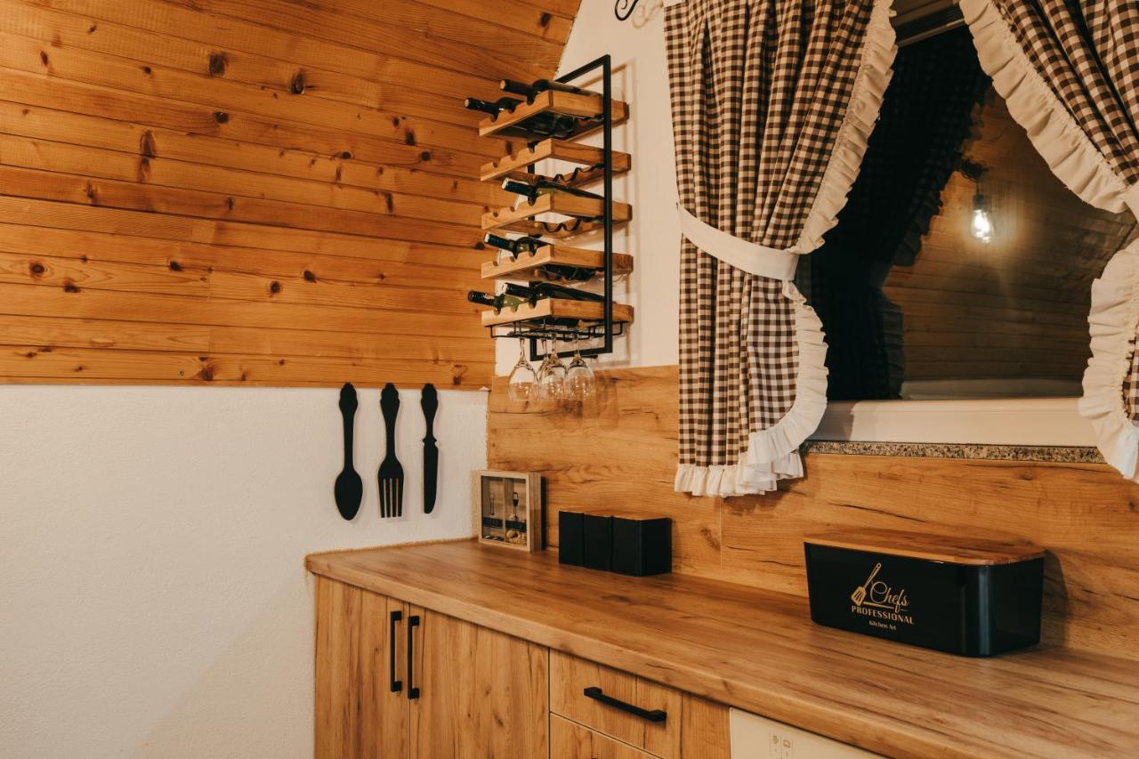 Mountain House Kosjenka Chalet *
